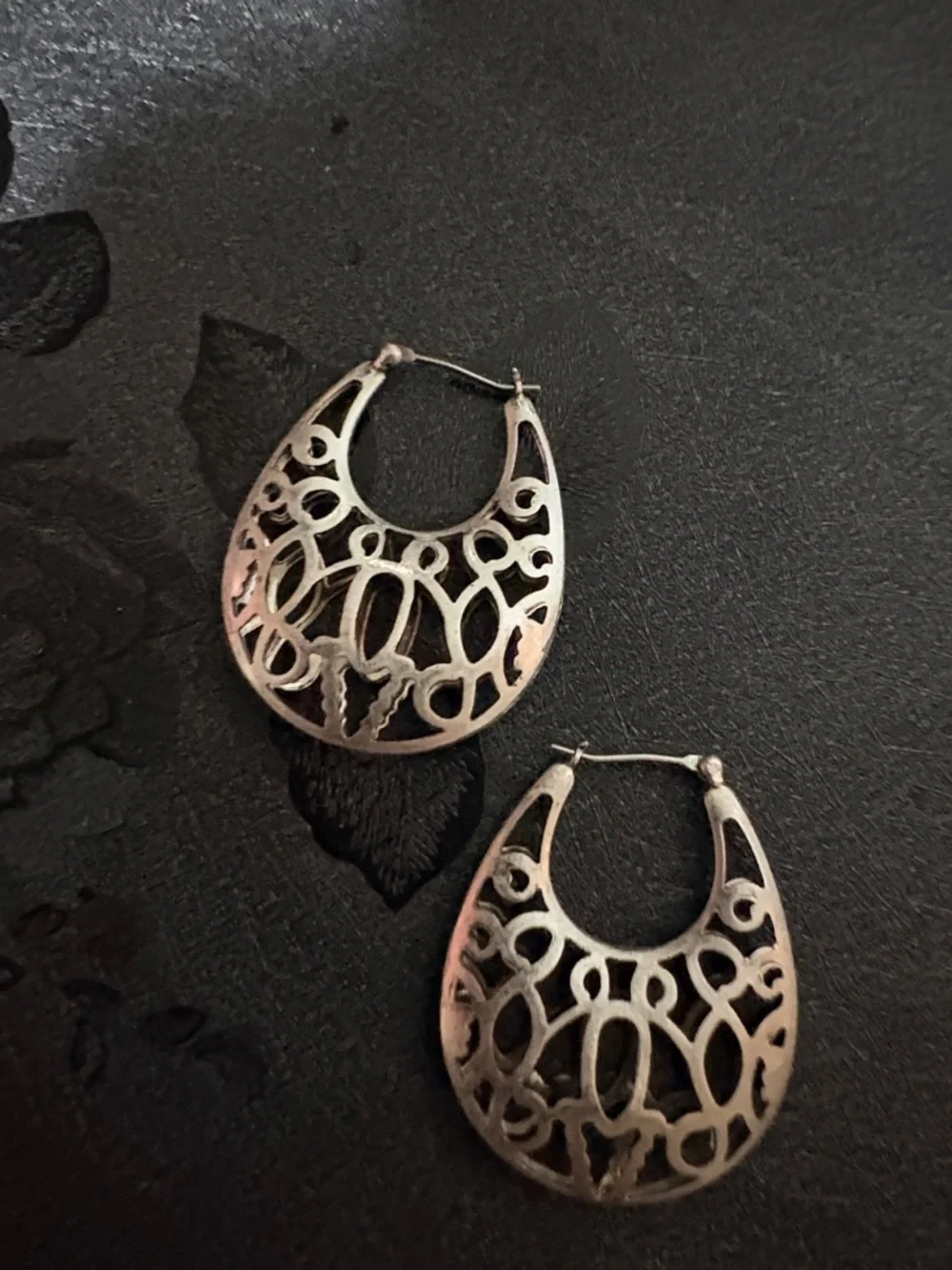 VINTAGE ORNATE FILIGREE HOOP SILVER-TONE DROP 1.5